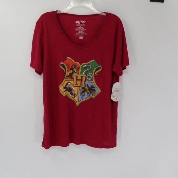 Warner Bros. Red Harry Potter Crest Short Sleeve Tee - Picture 7 of 9